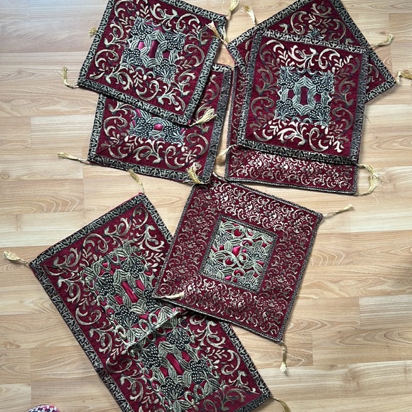 Ramadan Decorative Set of Pillow Cases and a Table Runner - Picture 3 of 16